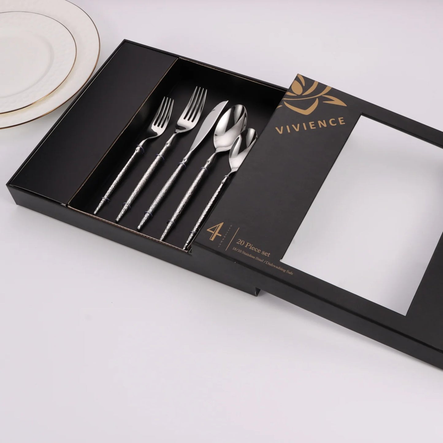 20 Pc Flatware Set Silver with Hammered Handles
